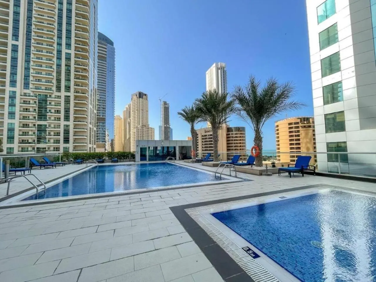 Apartment Sunrise Homes - A Stylish Studio In Botanica Tower Dubai United Arab Emirates
