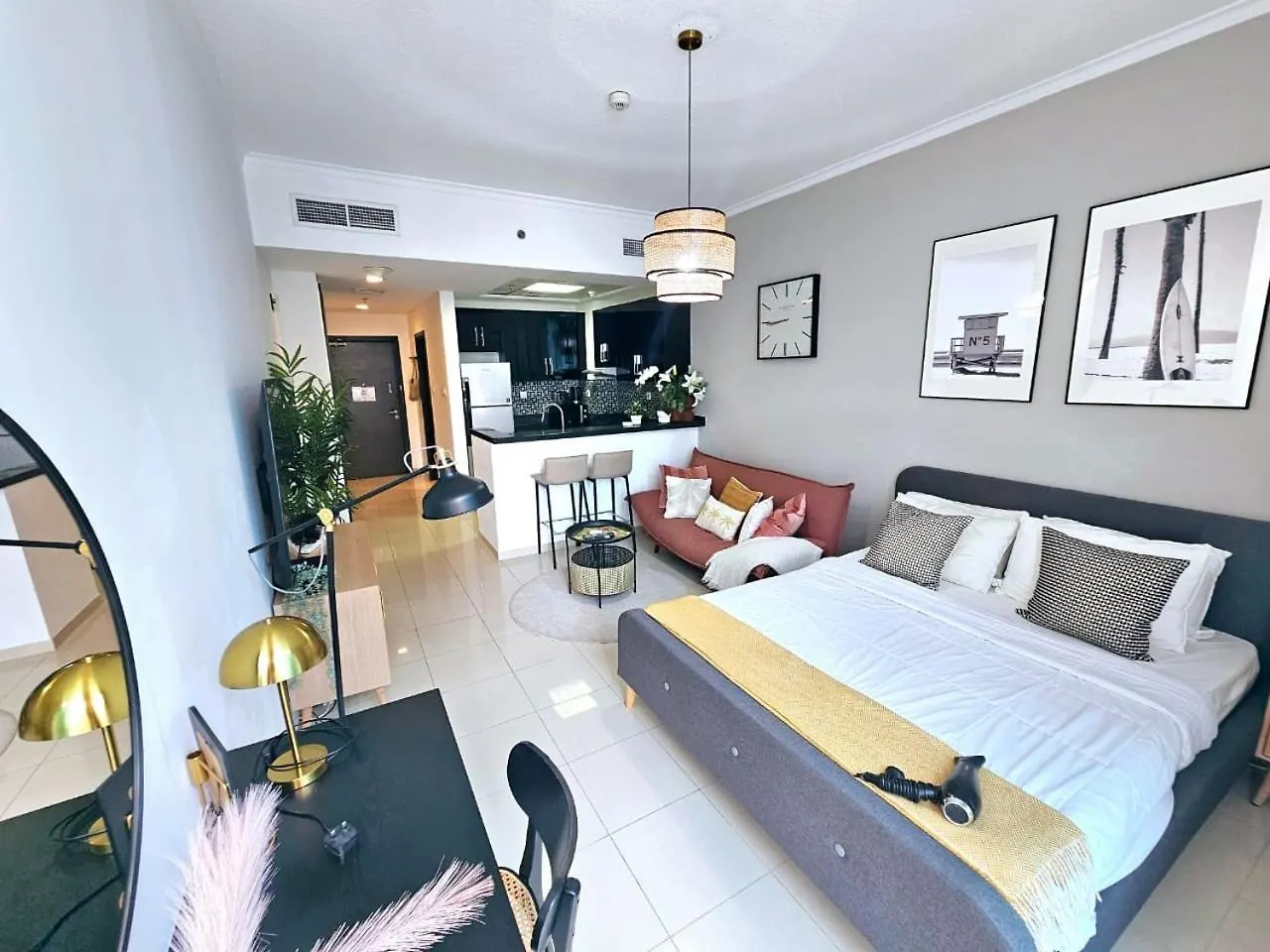 Sunrise Homes - A Stylish Studio In Botanica Tower Dubai 0*,