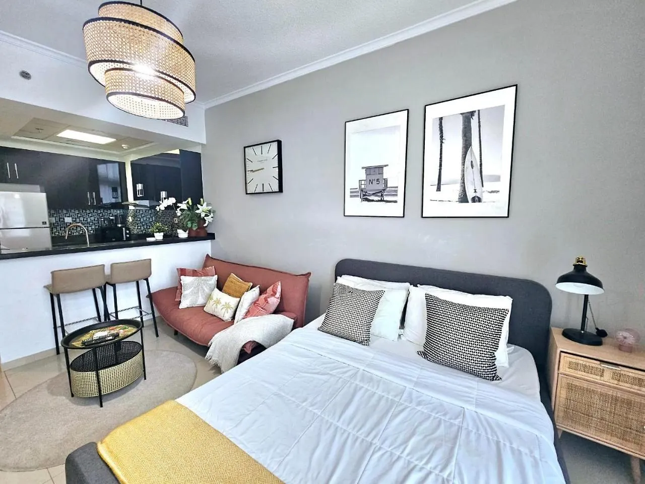 Apartment Sunrise Homes - A Stylish Studio In Botanica Tower Dubai
