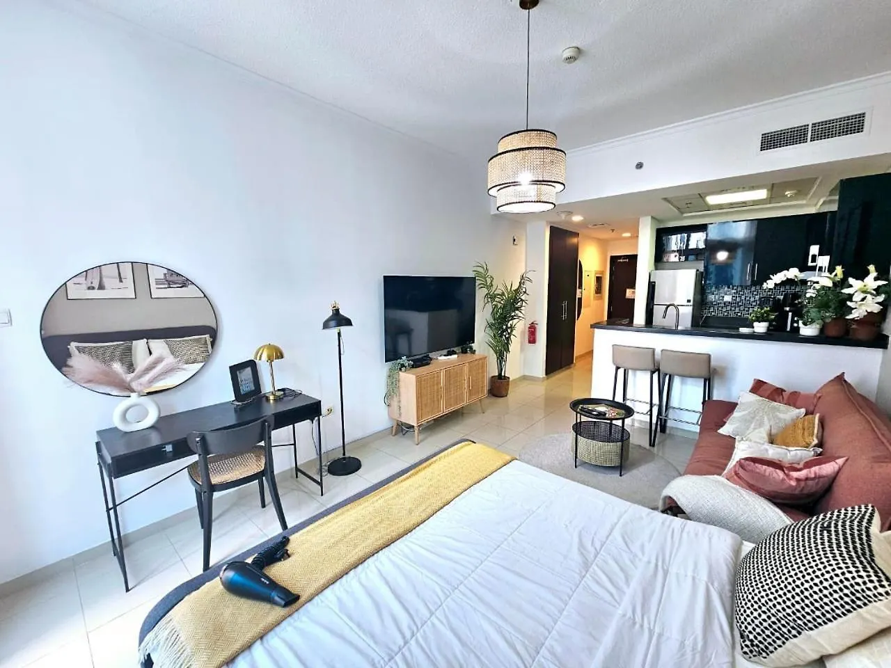 Sunrise Homes - A Stylish Studio In Botanica Tower Dubai 0*,