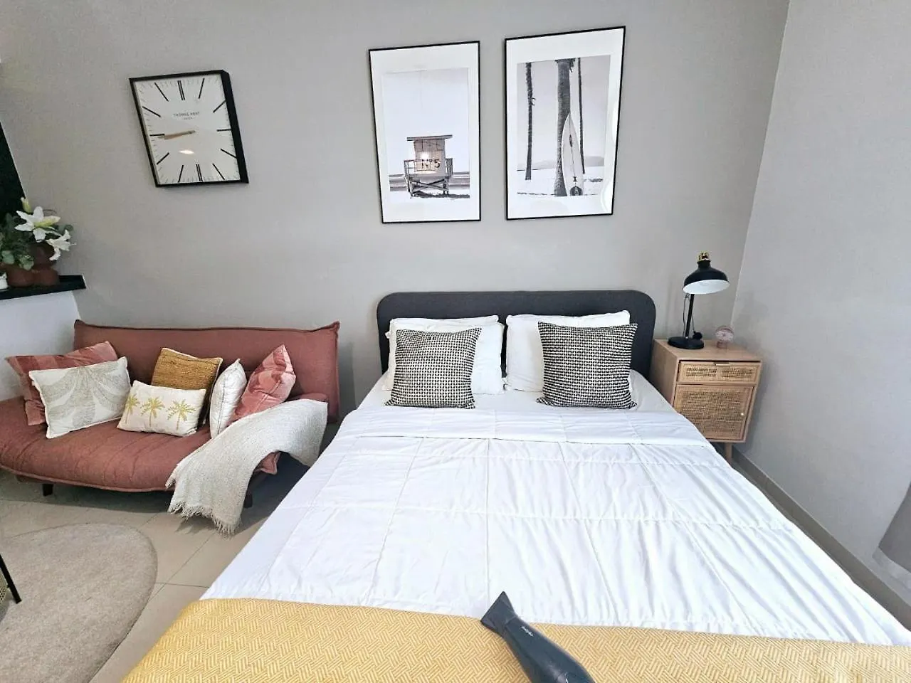 Sunrise Homes - A Stylish Studio In Botanica Tower Dubai United Arab Emirates